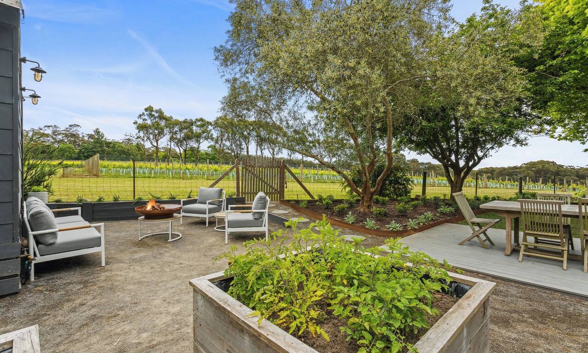 Red Hill House | Elm Cottage