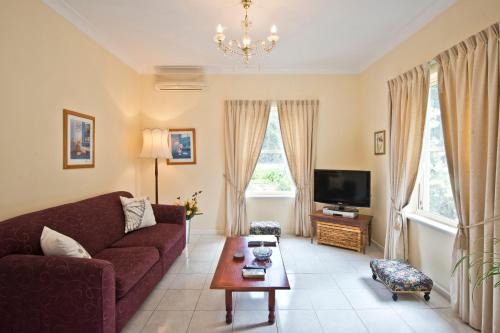 Encounter Bay House | Encounter Hideaway Cottages