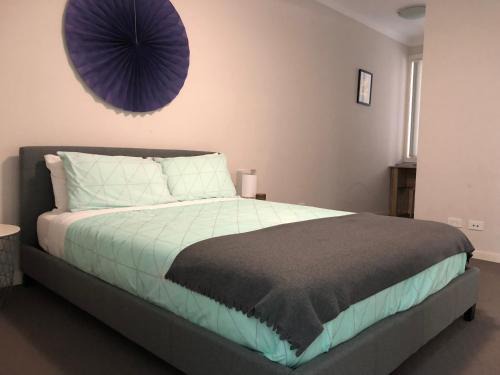 Waitara Apartment | Enjoyable Holiday Home For Group Six