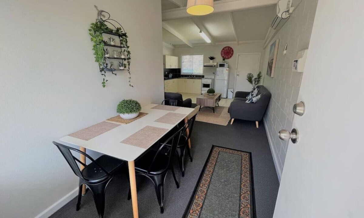 Castletown Apartment | Esperance Little Units 3