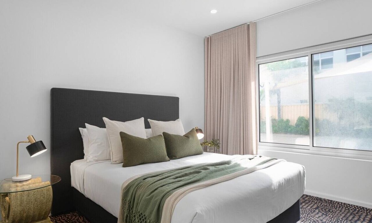 West Beach Apartment | Esplanade Apartments | Ocean View Beachfront | West Beach