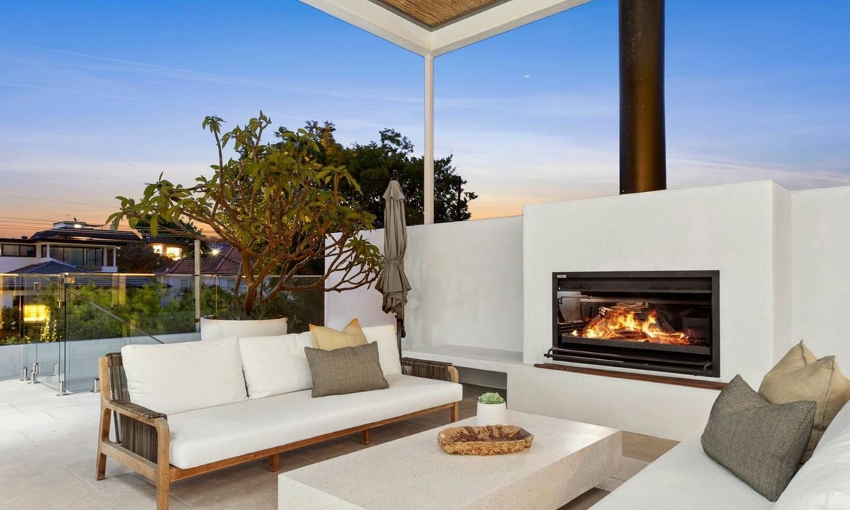 Balgowlah Heights House | Exquisite luxury family haven w/pool, spa and views!