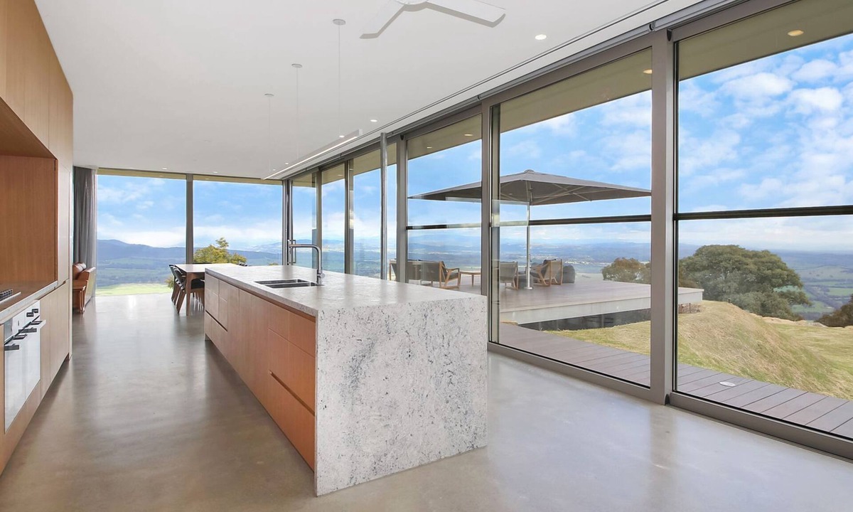 Murmungee House | Eyrie - Beechworth Retreat