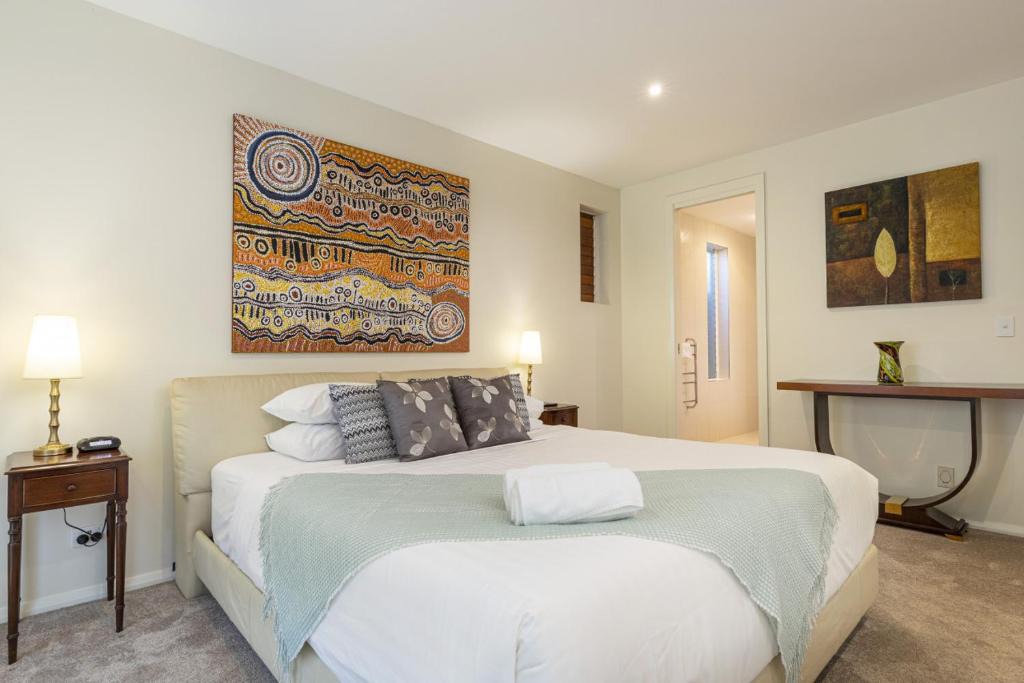 Pelican Waters House | Family Retreat With Pool Perfect for School Hols