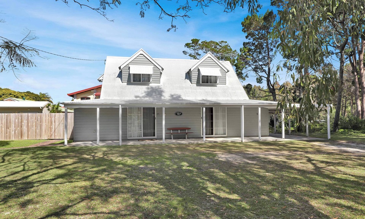 Amity Point House | Fantastic beach house tucked away in paradise