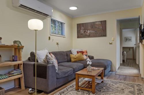 Hobart House | Fernvale Cottage - An Enchanting Mountainside Oasis