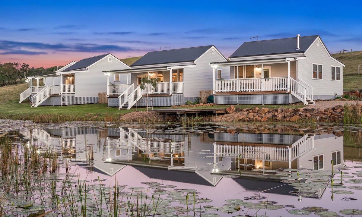 Coopers Shoot Ski Chalet | Forget Me Not Farm Cottages - Violet