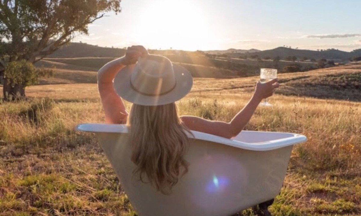 Windeyer Hotel | Glenayr Farm