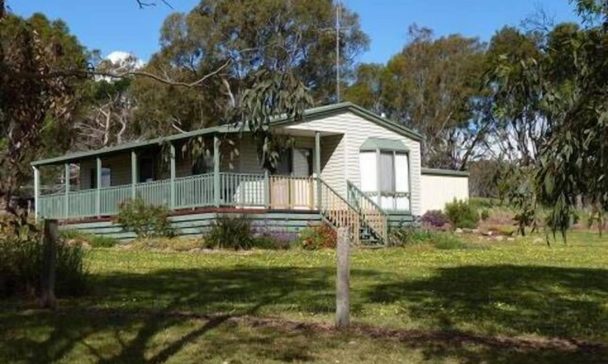 Culla Cottage | Glendara Cottage - located at Harrow