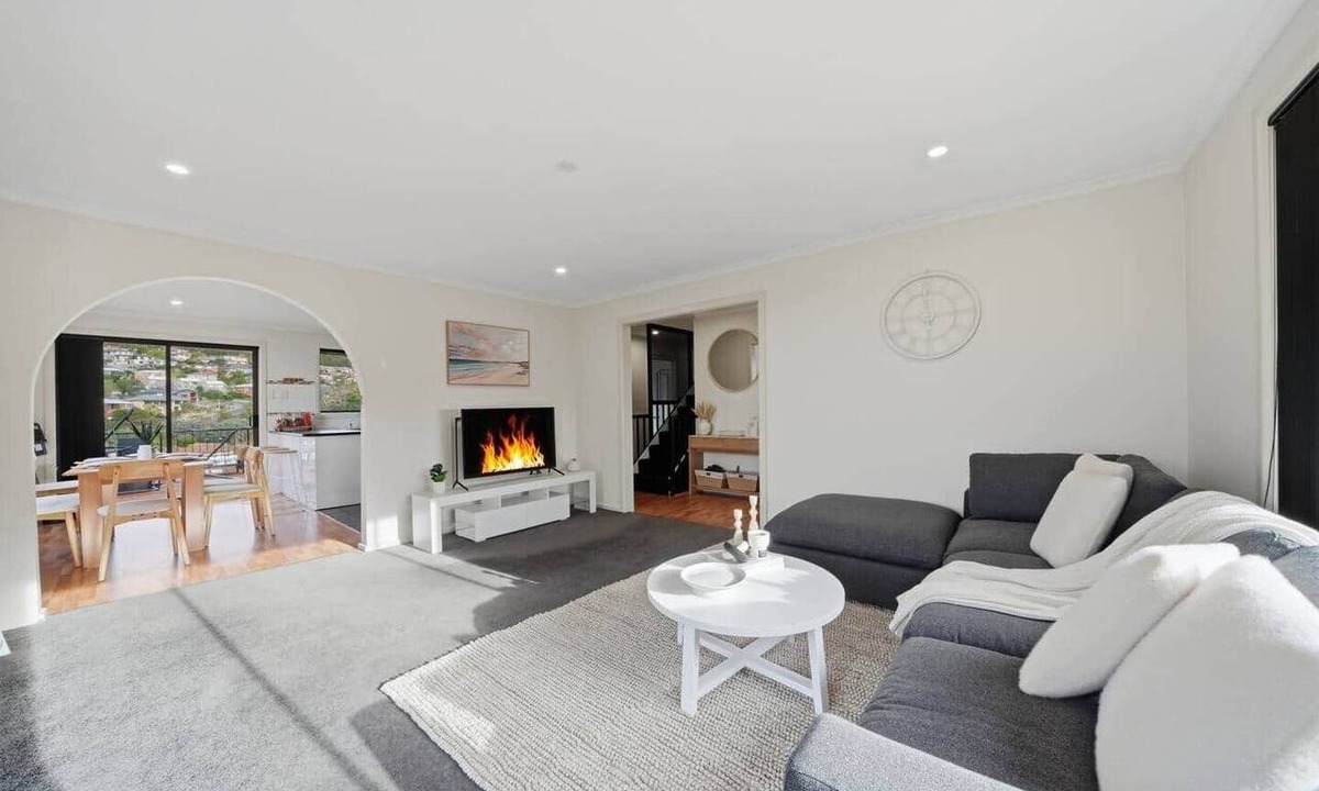 Glenorchy House | Glenorchy Family Retreat | Sleeps 11 | Pets OK