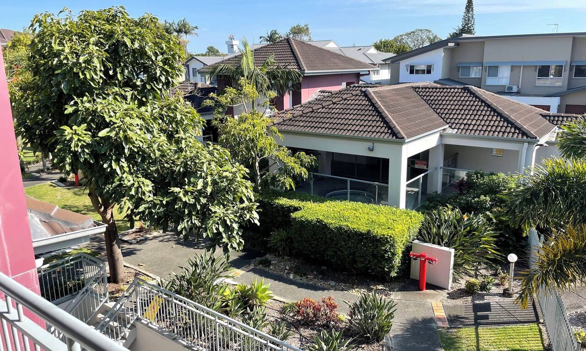 Biggera Waters Apartment | Gold Coast 5 min walking to the beach in a Complex Resort