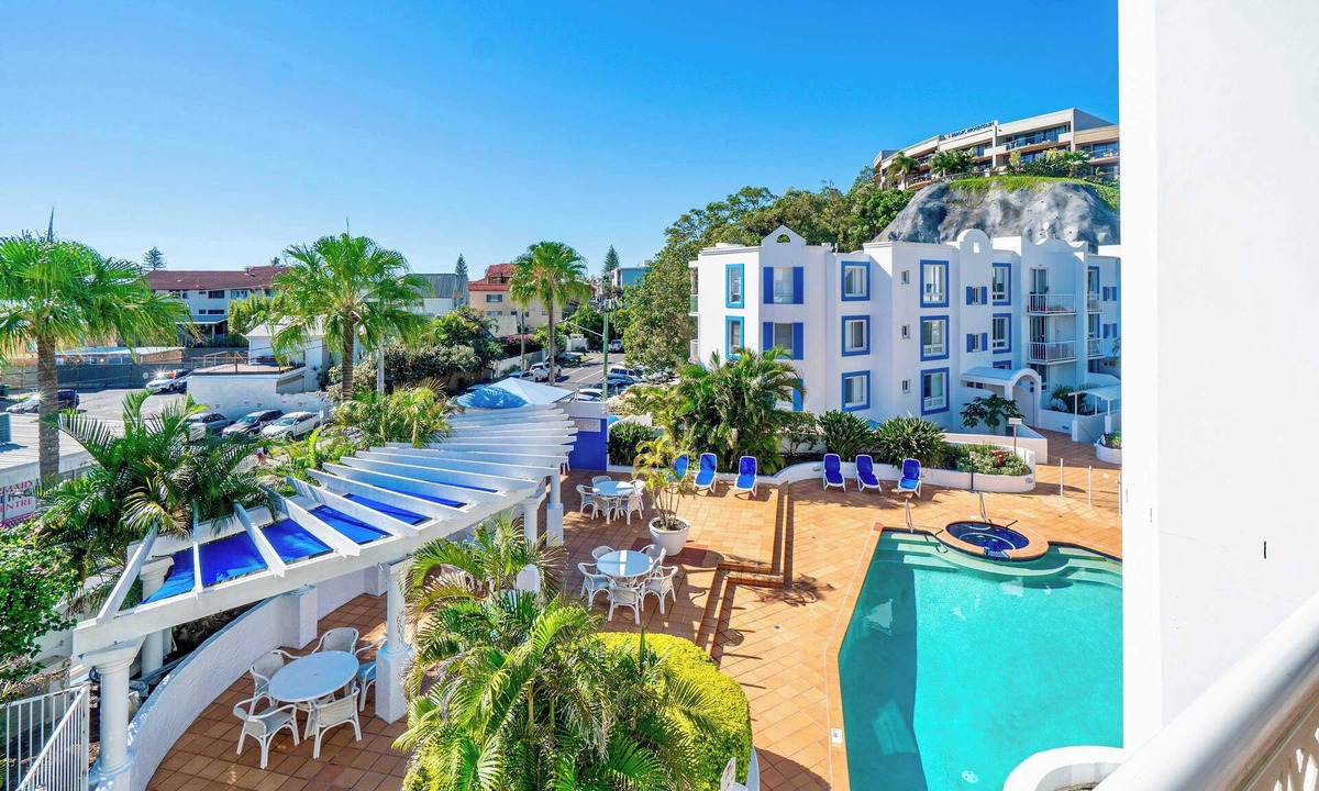 Miami Apartment | Gold Coast Oasis: Pool, Spa, Balcony BBQ, Near