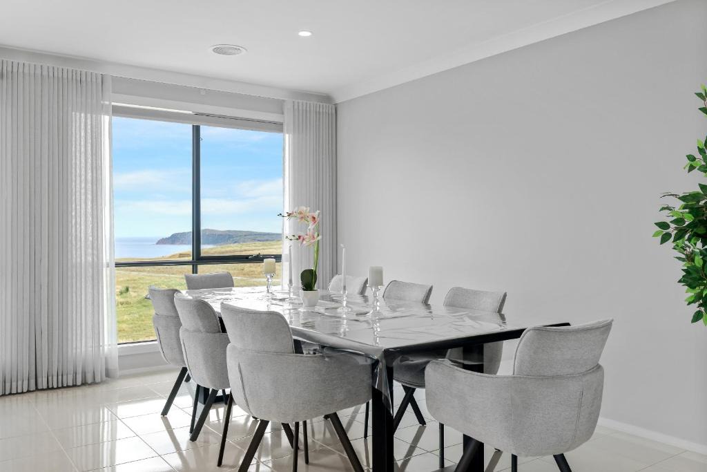 San Remo House | Golf Club Seaside Serenity by Ready Set Stay