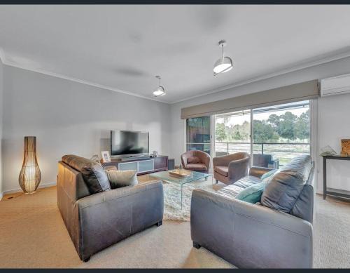 Mulwala Apartment | Golf Views Apartment