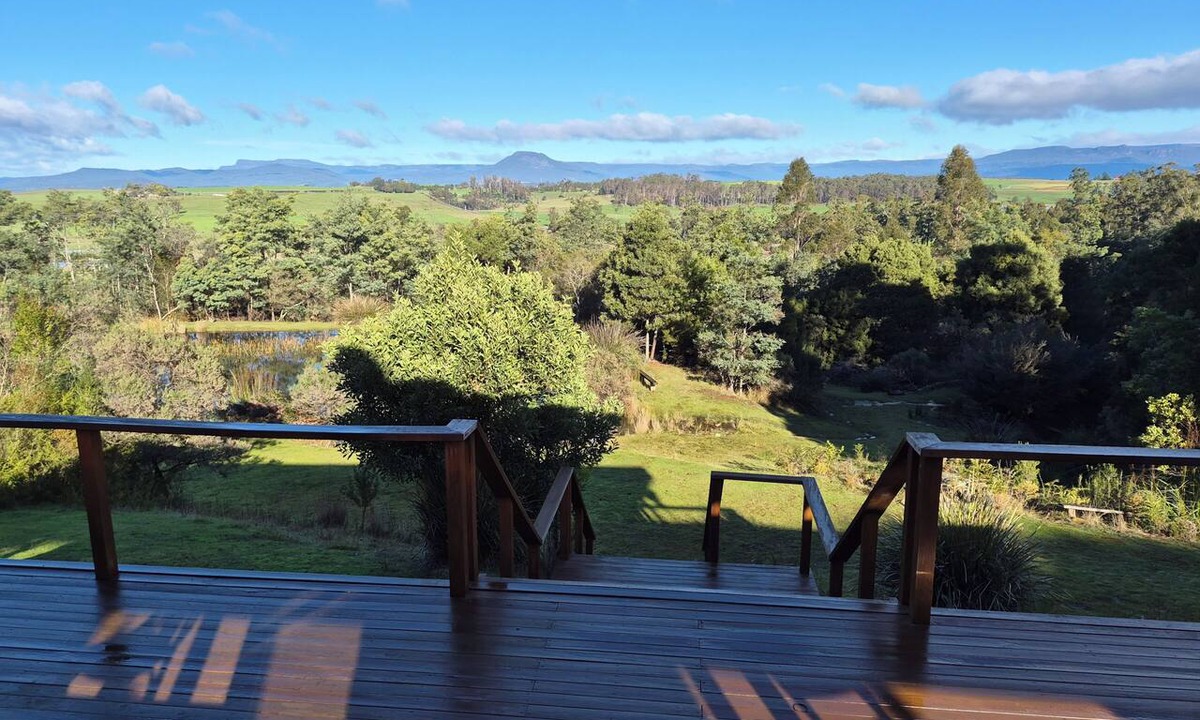 Weetah Cabin | Gorgeous View close to Deloraine