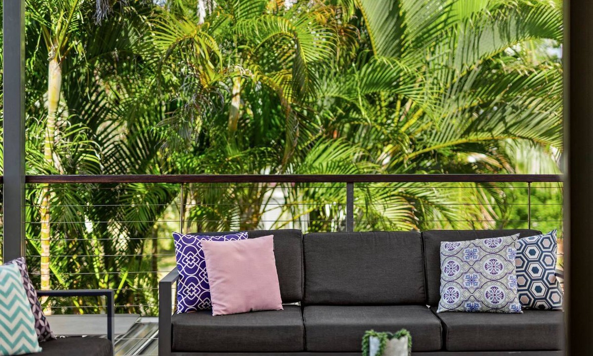 Sunshine Beach Apartment | Graebill - Light & Spacious Duplex