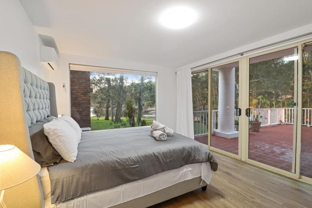 North Arm Cove House | Grand Esplanade