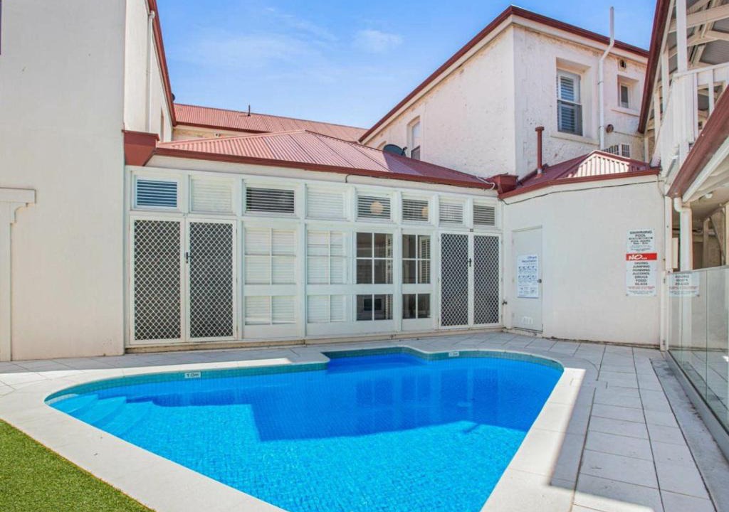 Victor Harbor Apartment | Ground Floor Centrally Located Apt 22 - Smugglers Inn