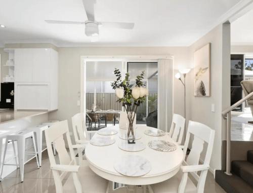 Forster House | Guest House On Guy
