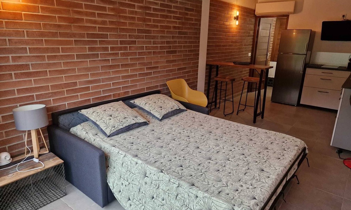 Beau Soleil Apartment | Guyana's brick studio