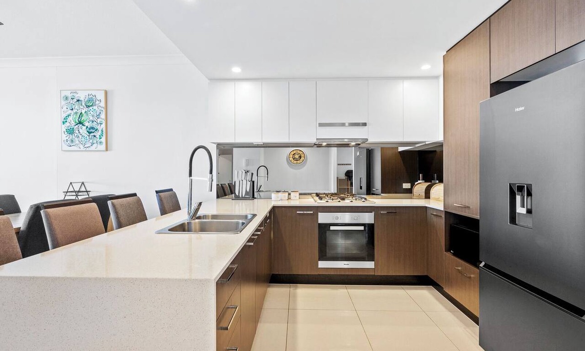 Biggera Waters Apartment | Harbour Quays Apartments
