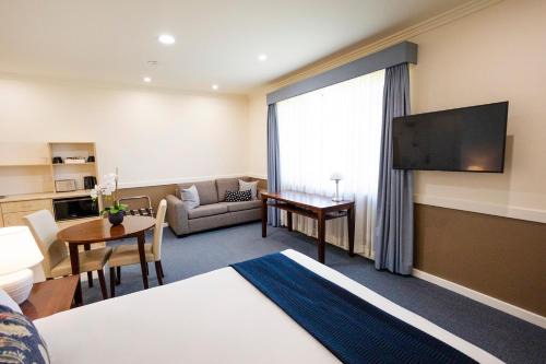 Clarendon Hotel | Hawkesbury Race Club Motel