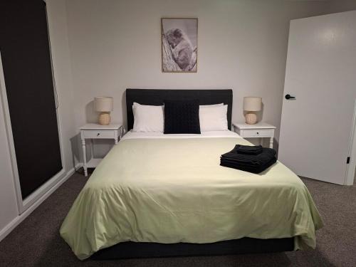 Mount Gambier House | Heinlen Family Retreat on Boandik