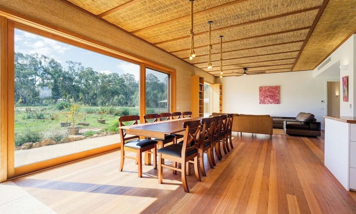 Muckleford House | Hempcrete Homestead - Large Group Family-friendly Nature Escape in Castlemaine