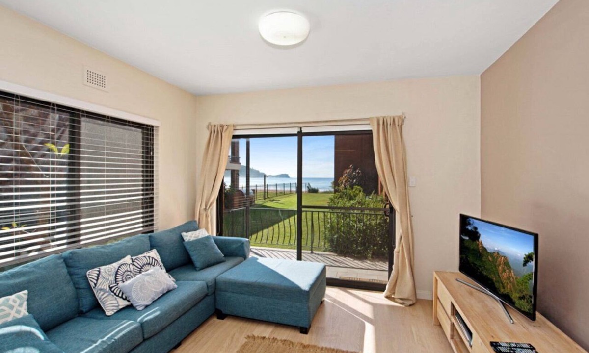 Avoca Beach Apartment | Hi Surf 2 - Prime Position
