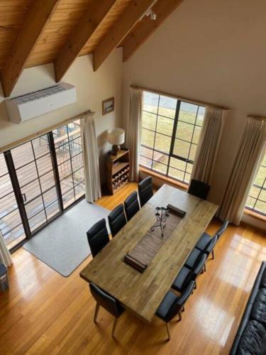 Merrijig Villa | Himalayinn