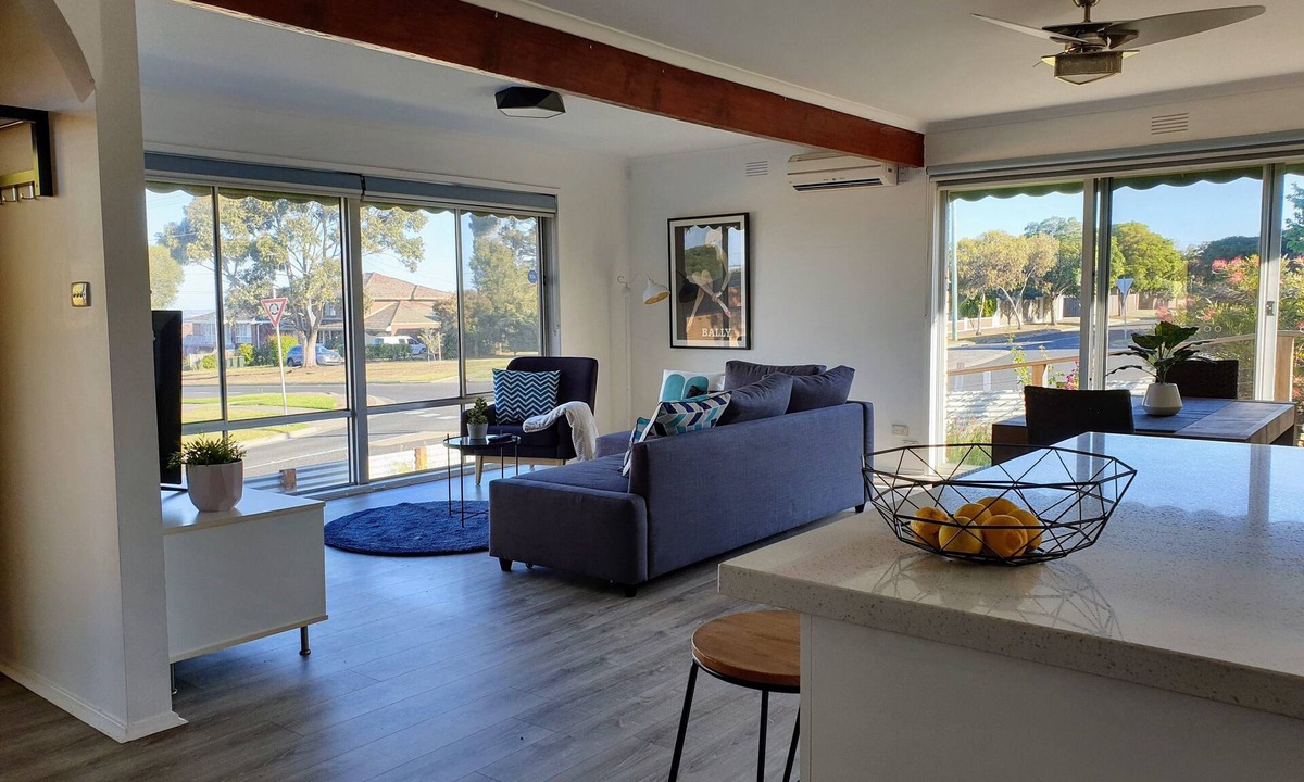 Bell Post Hill House | Homely Getaways Bell Post Hill - Pet Friendly