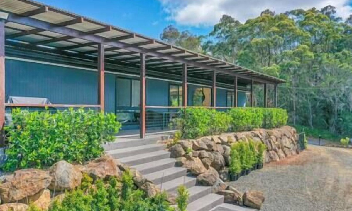 Eagle Heights House | Honey Badgers House Tamborine Mountain