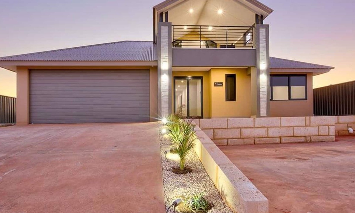 Exmouth House | Hooked - You'll be HOOKED on this beauty in no time.