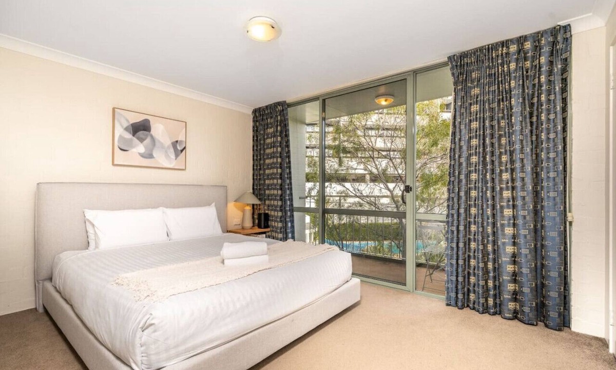Kingston Apartment | Howitt Place Apt minutes to Parliamentary Triangle