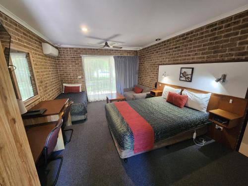 Pambula Hotel | Idlewilde Town & Country Motor Inn