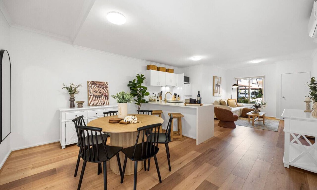Adelaide Central Business District Apartment | In Town Oasis - Stylish Escape near Parklands & CBD