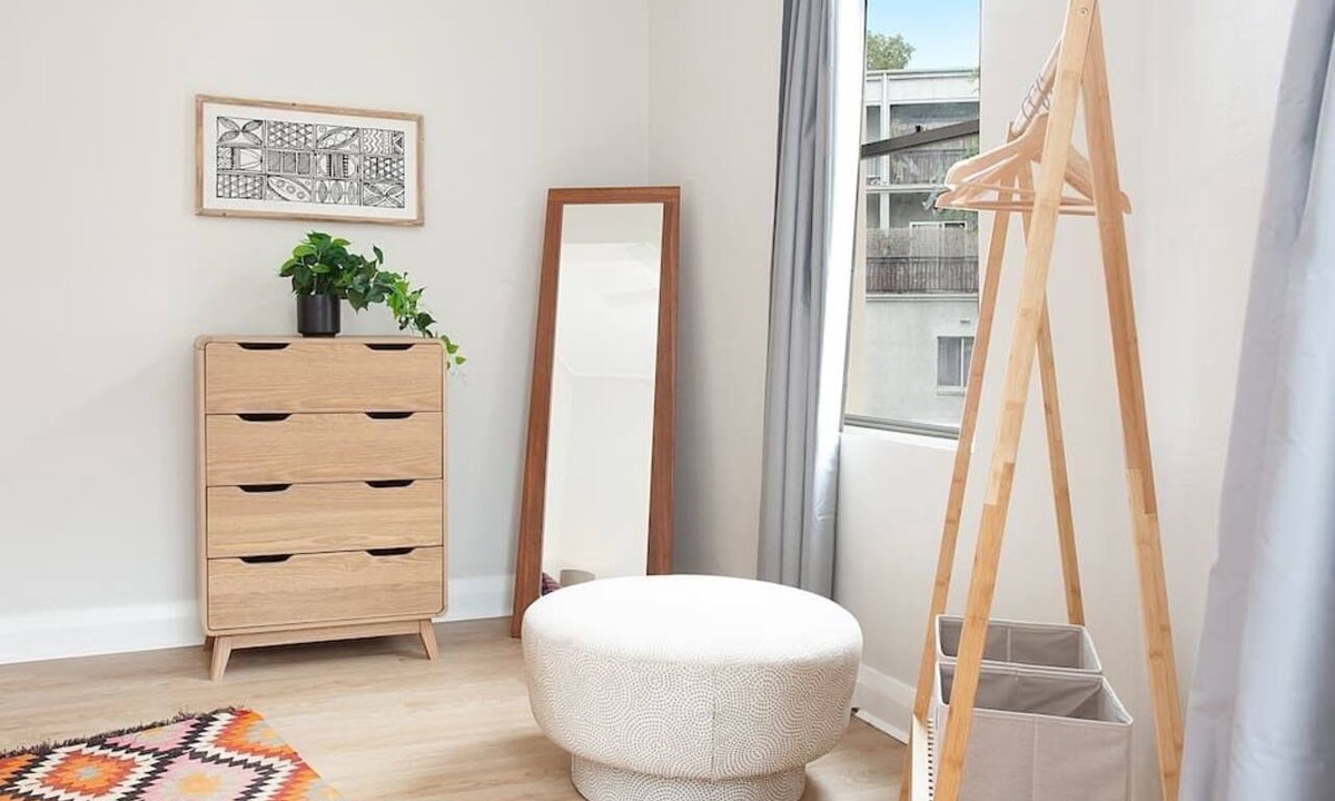 Bondi Beach Apartment | Incredible Beachside Location 4 Bed Apartment