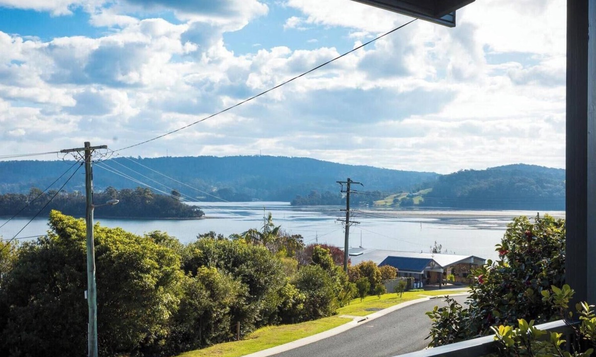 Narooma House | Inlet Views @ 20 The Loop