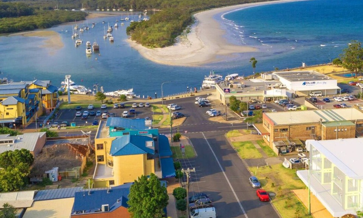 Huskisson Apartment | Ishtar Apartment 4 by Book Jervis Bay - Best Water Views