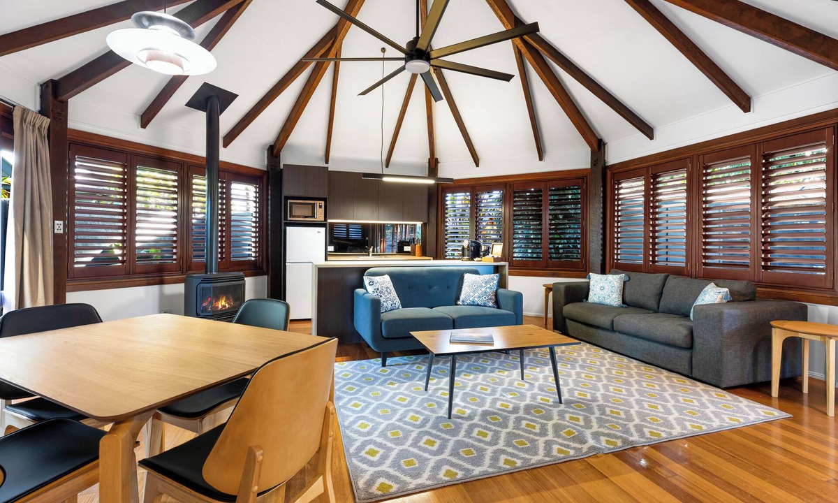 Balmoral Ridge Villa | JanDar Retreat Maleny