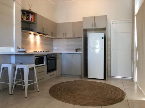 Kiama Downs Apartment | Jones Beach Haven Studio - Kiama Downs Beachside Escape