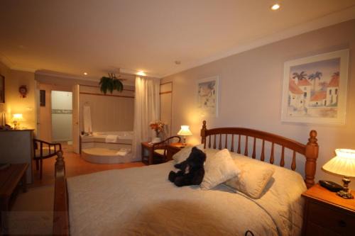 Blackheath House | Kalimna Spa Room