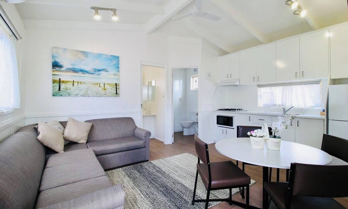 Rye Cabin | Kanasta Caravan Park