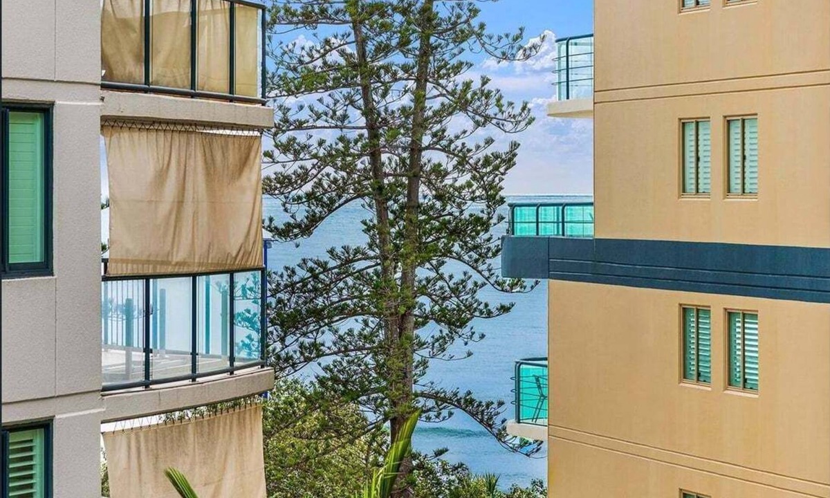 Mooloolaba Resort | Landmark Resort Gem - Ocean Views, Pools & Prime Location