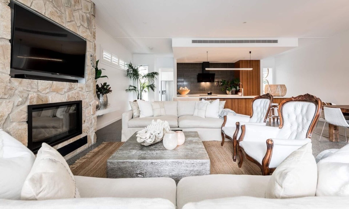 Mermaid Beach House | Le Palms - A Beach House, Pool