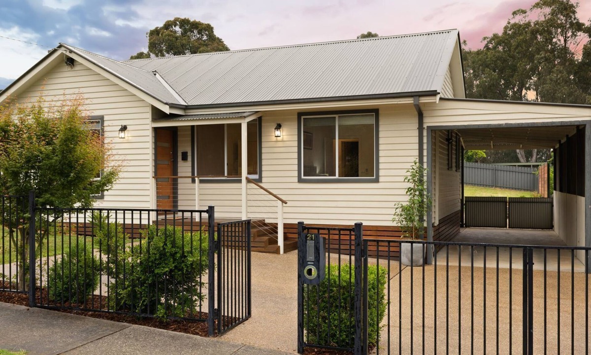 Myrtleford House | Lemon & Myrtle Cottage