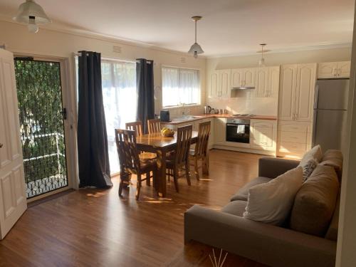 Cowes House | Lilys Place