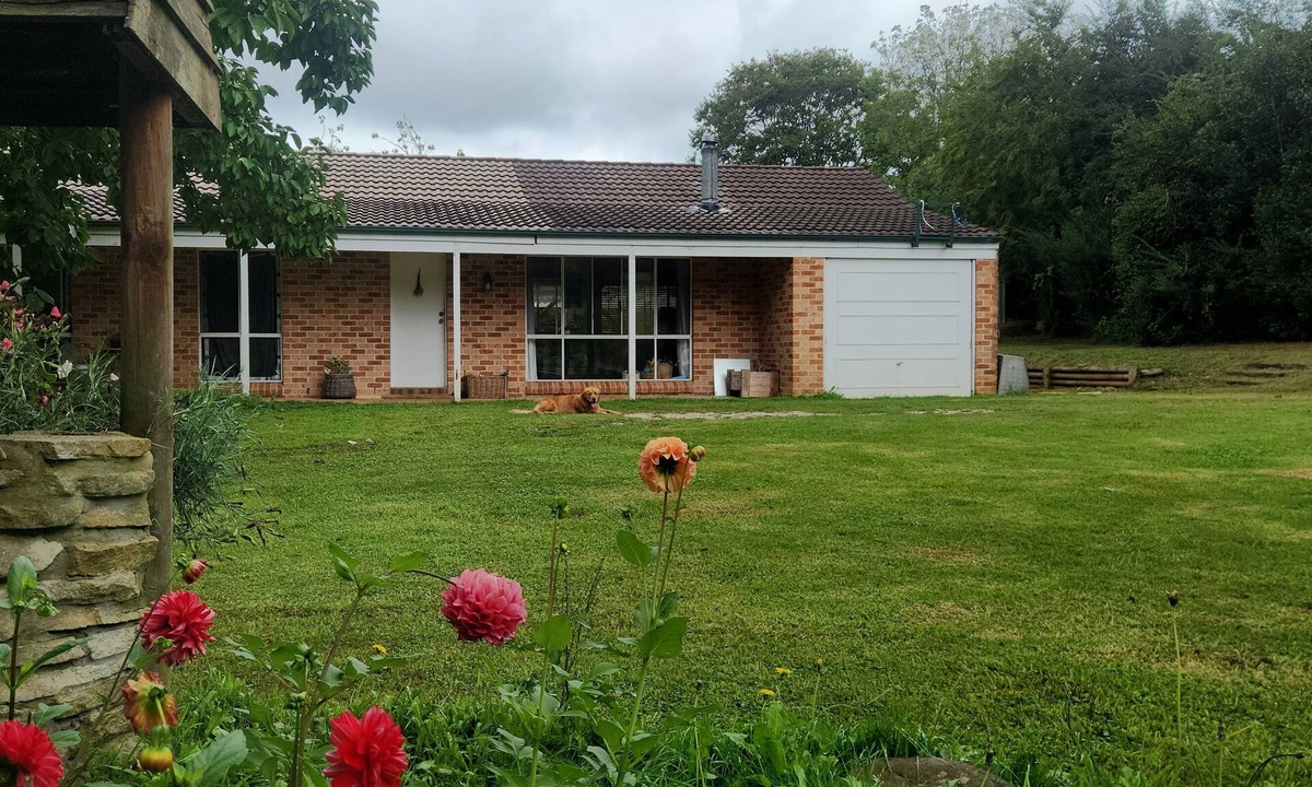 East Kangaloon House | Lovely 3-bedroom house in amazing East Kangaloon for your getaway