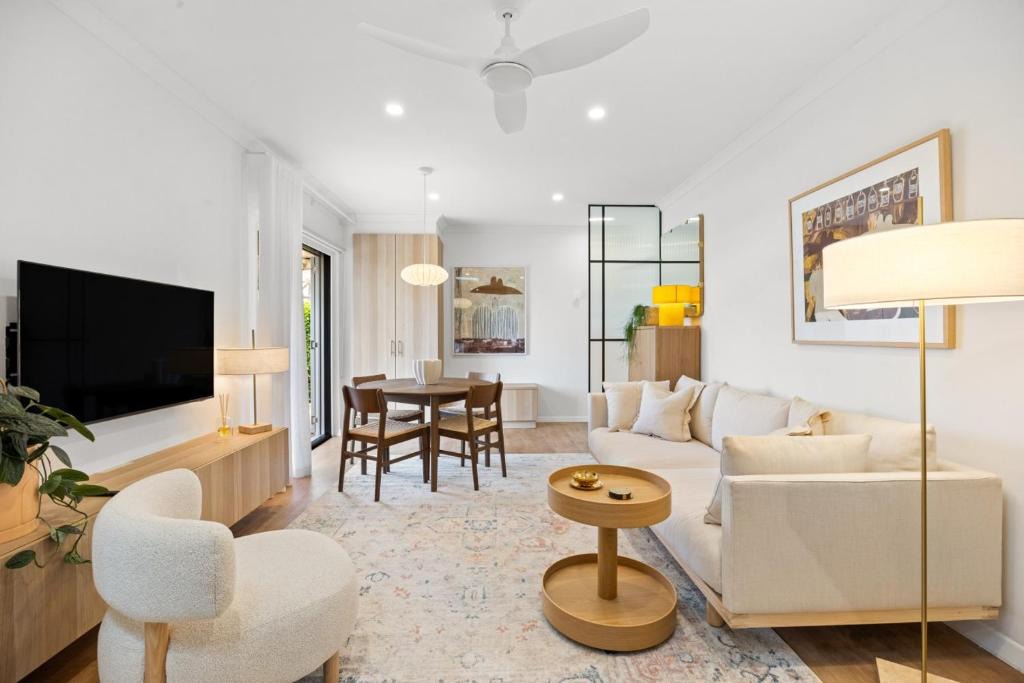 College Park Apartment | Luna - Canopy Views from a Peaceful Garden Haven