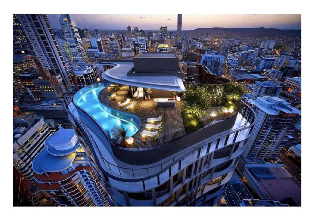 Brisbane Central Business District Apartment | Lux 33th floor 2br 2bath, Infinity pool, Gym, Wifi